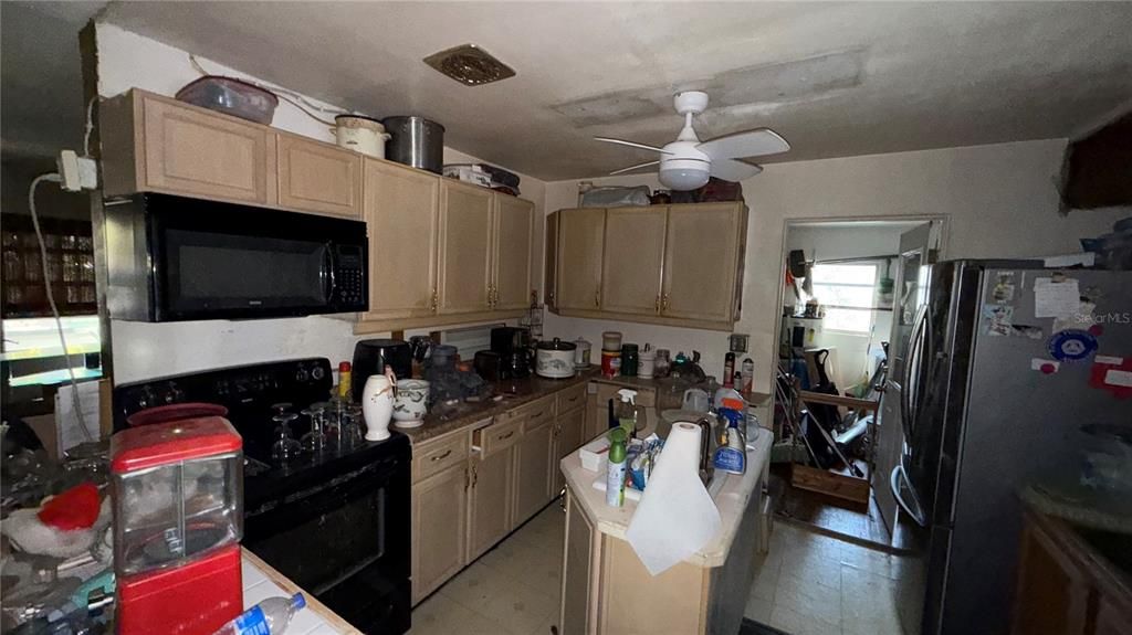 For Sale: $150,000 (3 beds, 2 baths, 1626 Square Feet)