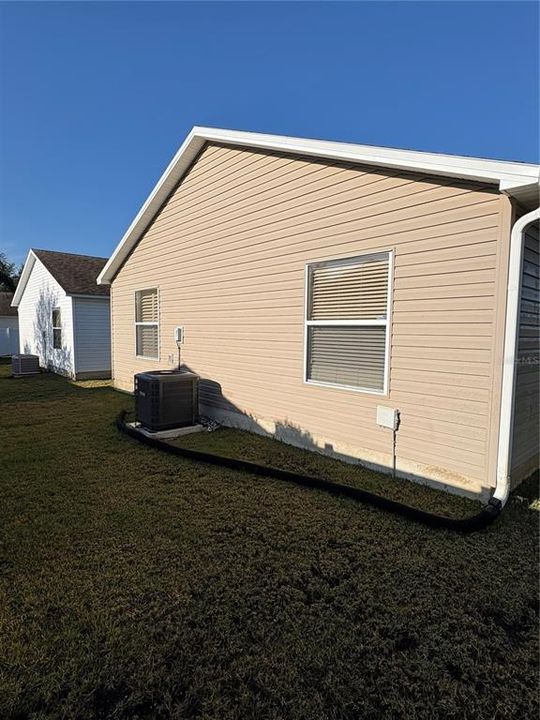 For Sale: $289,900 (2 beds, 2 baths, 1188 Square Feet)