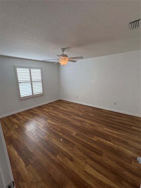 For Sale: $289,900 (2 beds, 2 baths, 1188 Square Feet)