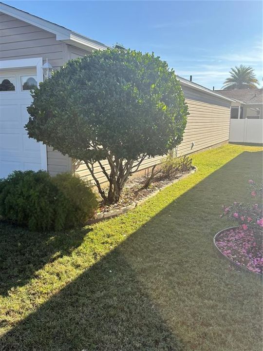 For Sale: $289,900 (2 beds, 2 baths, 1188 Square Feet)