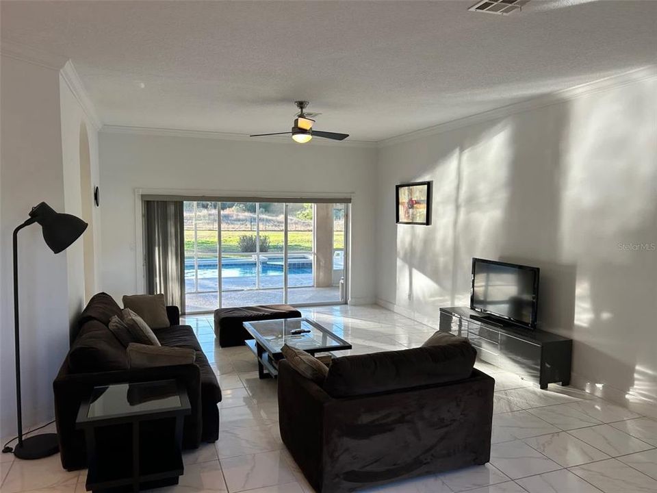 В аренду: $2,500 (3 спален, 2 ванн, 1656 Квадратных фут)