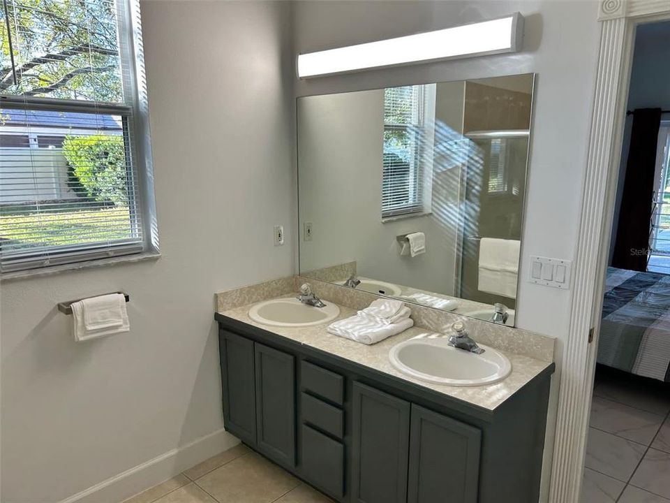 В аренду: $2,500 (3 спален, 2 ванн, 1656 Квадратных фут)