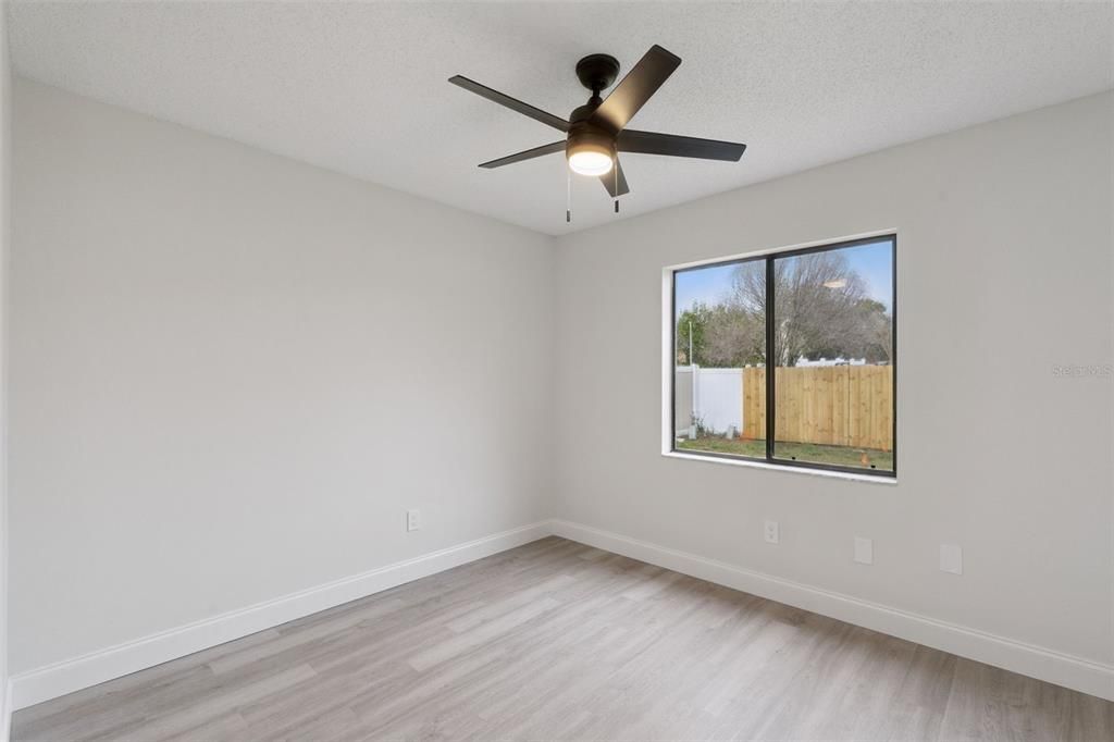 На продажу: $360,000 (3 спален, 2 ванн, 1455 Квадратных фут)