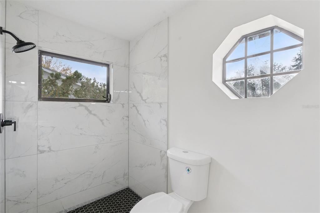 На продажу: $360,000 (3 спален, 2 ванн, 1455 Квадратных фут)