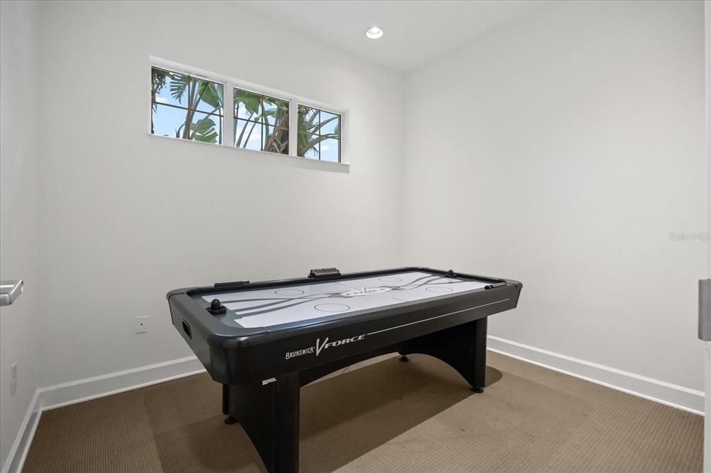 For Sale: $429,000 (4 beds, 3 baths, 2554 Square Feet)