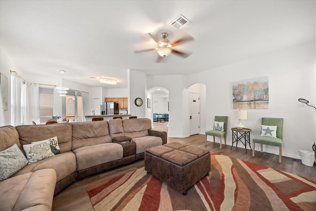 For Sale: $429,000 (4 beds, 3 baths, 2554 Square Feet)