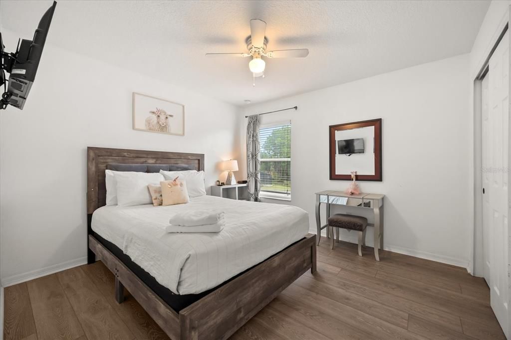 For Sale: $429,000 (4 beds, 3 baths, 2554 Square Feet)