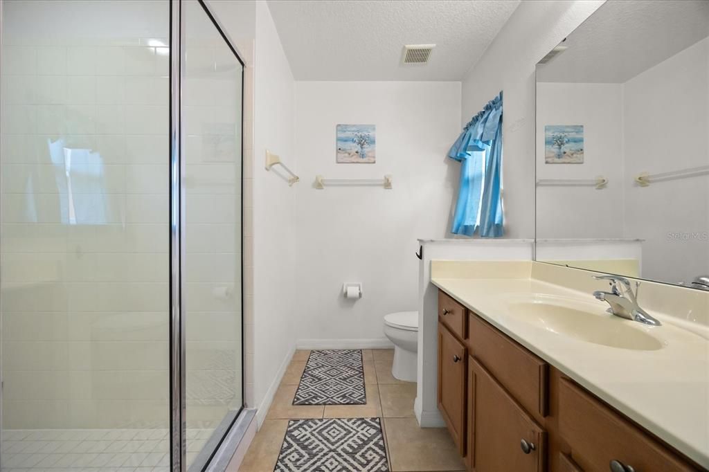 For Sale: $429,000 (4 beds, 3 baths, 2554 Square Feet)