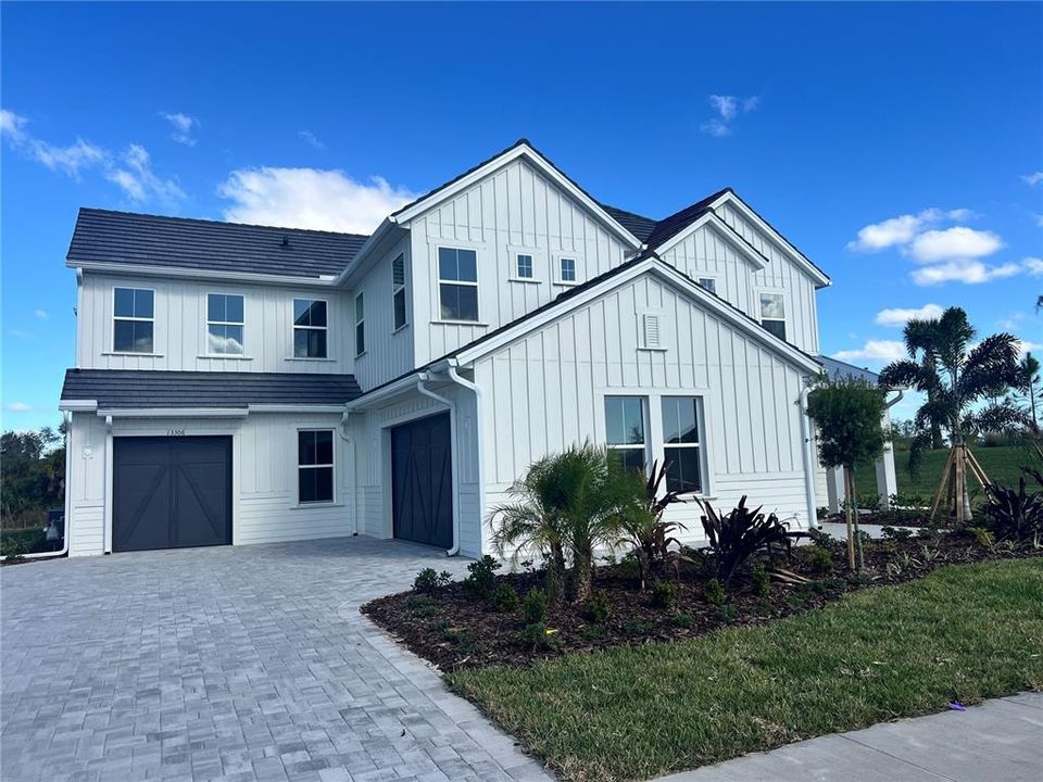 Recently Sold: $1,361,789 (5 beds, 4 baths, 3999 Square Feet)