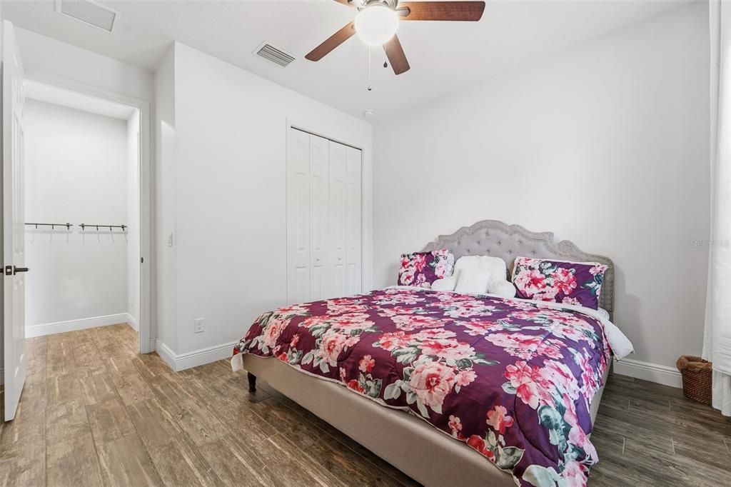 На продажу: $899,900 (4 спален, 4 ванн, 3163 Квадратных фут)