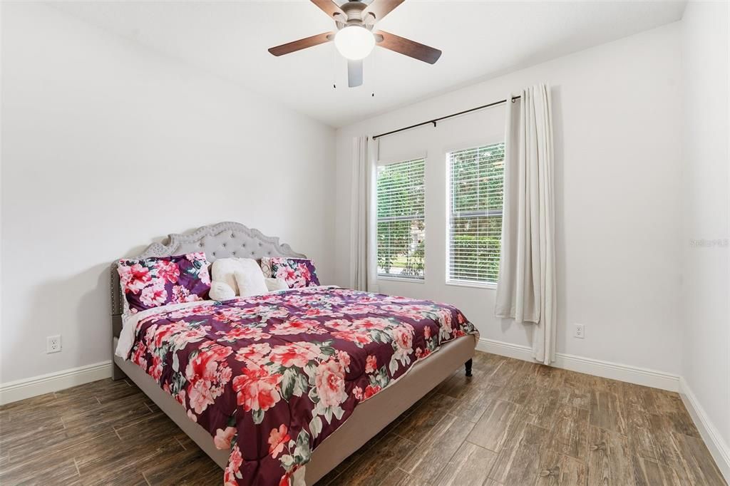 На продажу: $899,900 (4 спален, 4 ванн, 3163 Квадратных фут)