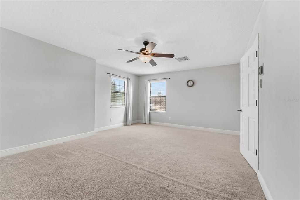 На продажу: $899,900 (4 спален, 4 ванн, 3163 Квадратных фут)