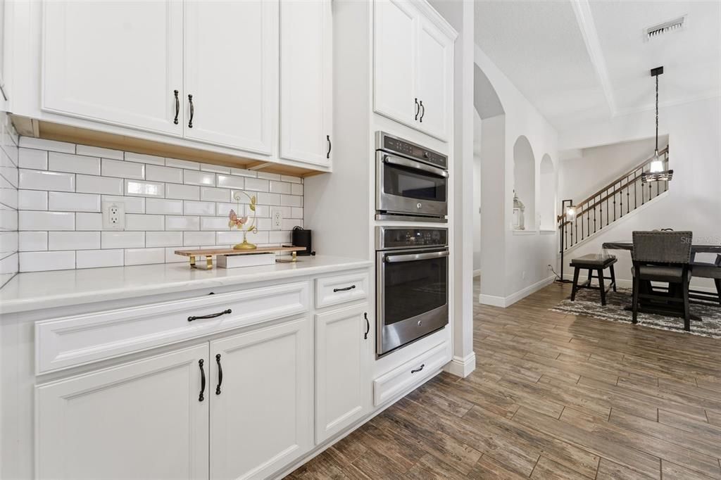 На продажу: $899,900 (4 спален, 4 ванн, 3163 Квадратных фут)