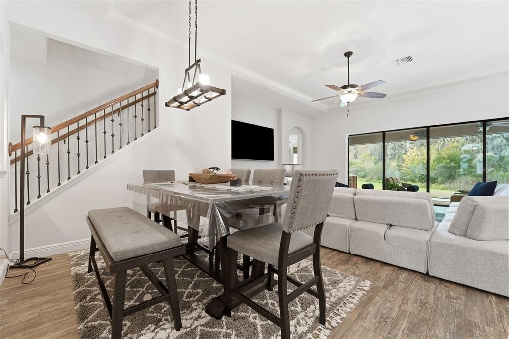 На продажу: $899,900 (4 спален, 4 ванн, 3163 Квадратных фут)