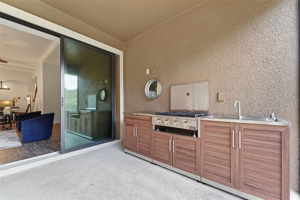 На продажу: $899,900 (4 спален, 4 ванн, 3163 Квадратных фут)