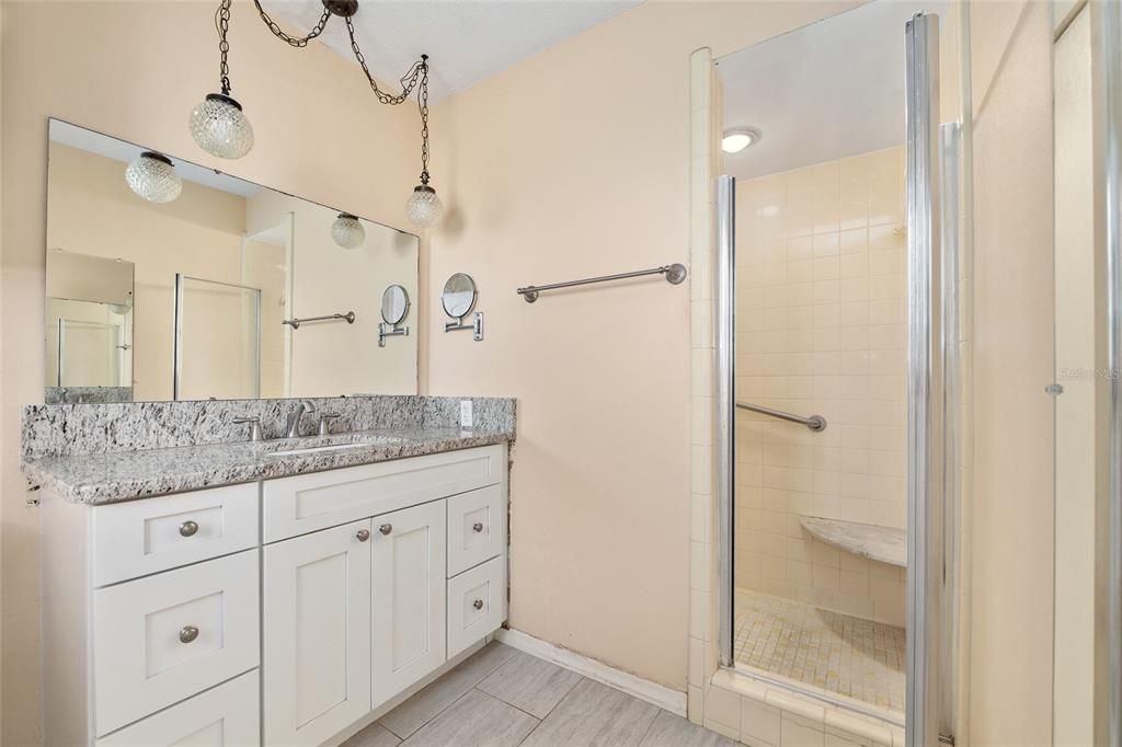 For Sale: $290,000 (3 beds, 2 baths, 1588 Square Feet)