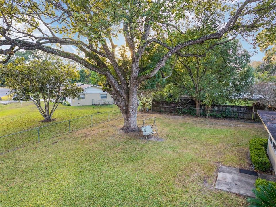 For Sale: $290,000 (3 beds, 2 baths, 1588 Square Feet)