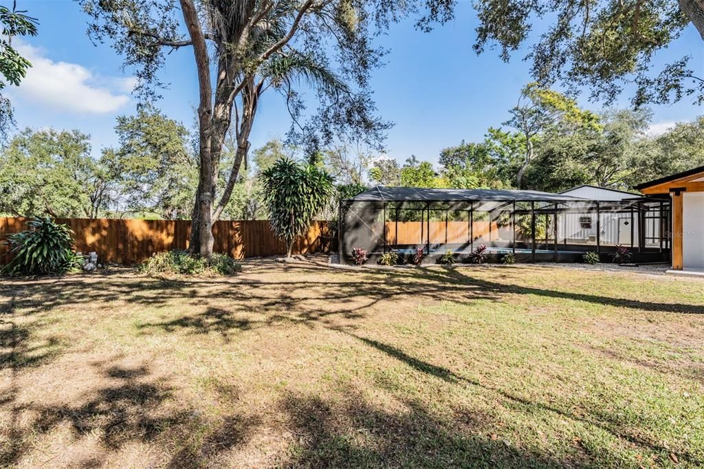 For Sale: $950,000 (4 beds, 2 baths, 1974 Square Feet)