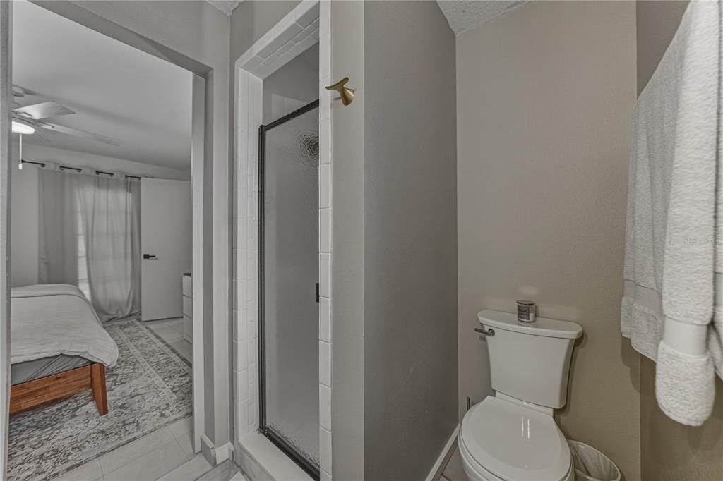 For Sale: $249,000 (3 beds, 2 baths, 1080 Square Feet)