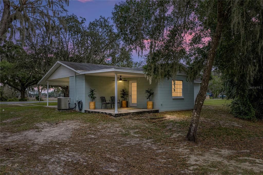 For Sale: $249,000 (3 beds, 2 baths, 1080 Square Feet)