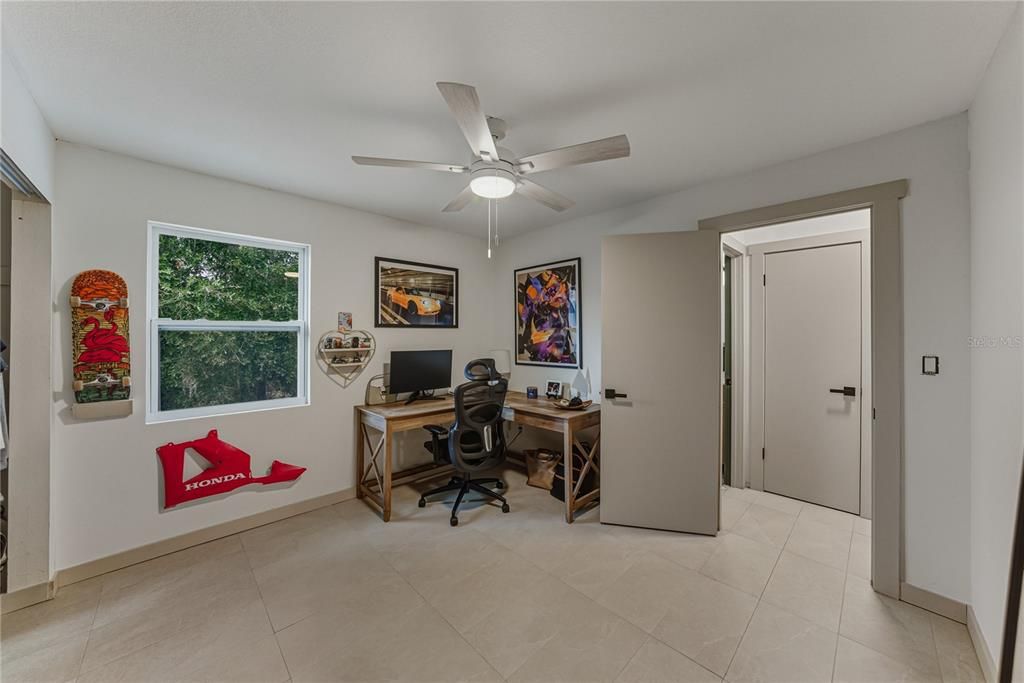 For Sale: $249,000 (3 beds, 2 baths, 1080 Square Feet)