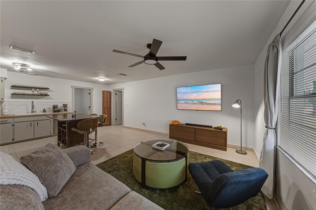 For Sale: $249,000 (3 beds, 2 baths, 1080 Square Feet)