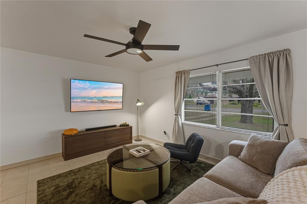 For Sale: $249,000 (3 beds, 2 baths, 1080 Square Feet)