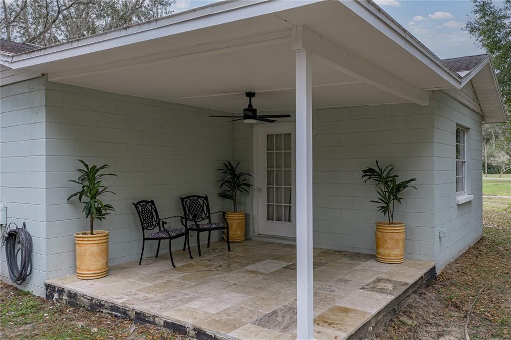 For Sale: $249,000 (3 beds, 2 baths, 1080 Square Feet)