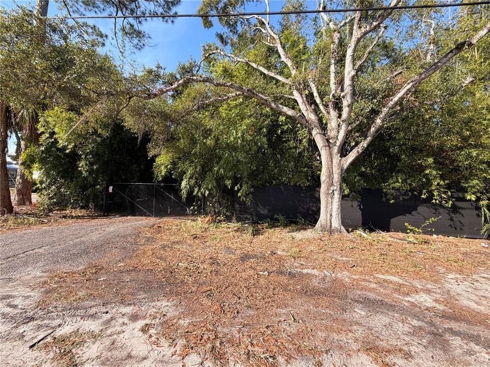 For Sale: $1,250,000 (0.58 acres)