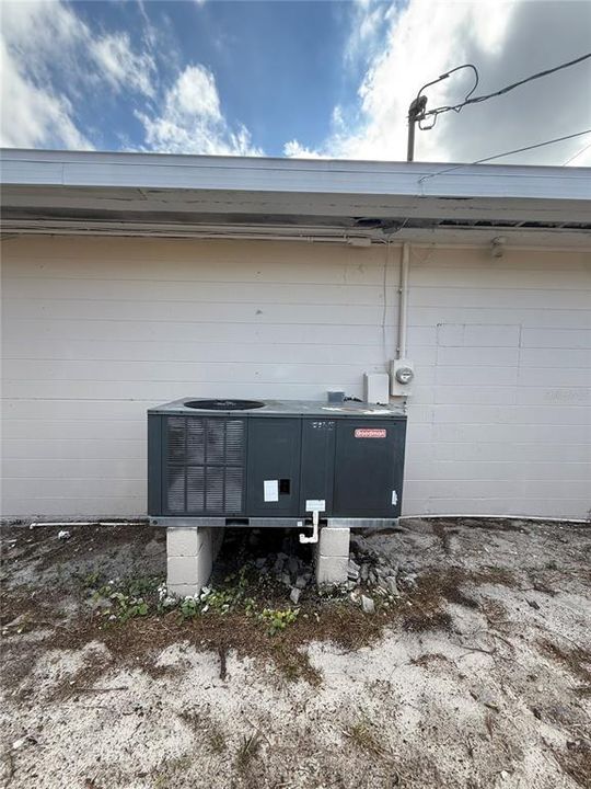 For Sale: $349,000 (0 beds, 0 baths, 2302 Square Feet)