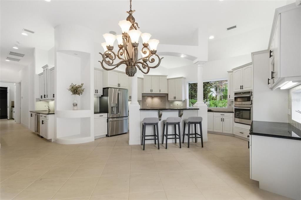 待售: $650,000 (4 贝兹, 2 浴室, 2900 平方英尺)