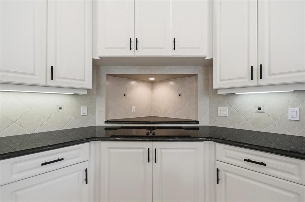 待售: $650,000 (4 贝兹, 2 浴室, 2900 平方英尺)