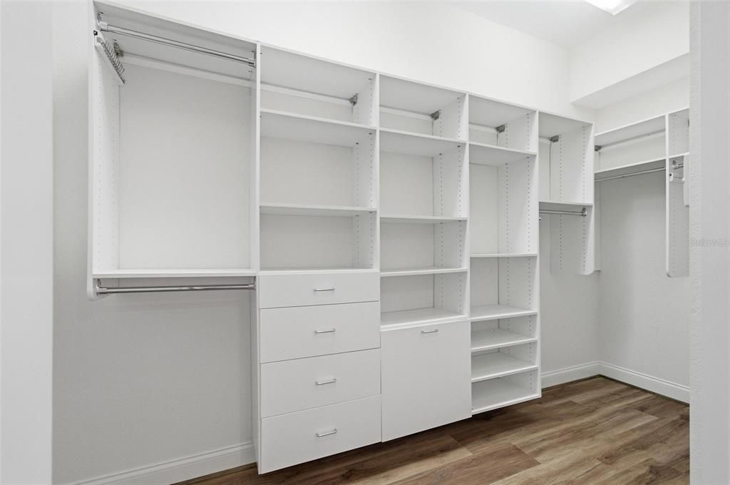 待售: $650,000 (4 贝兹, 2 浴室, 2900 平方英尺)