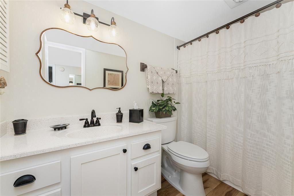 На продажу: $124,900 (1 спален, 1 ванн, 780 Квадратных фут)