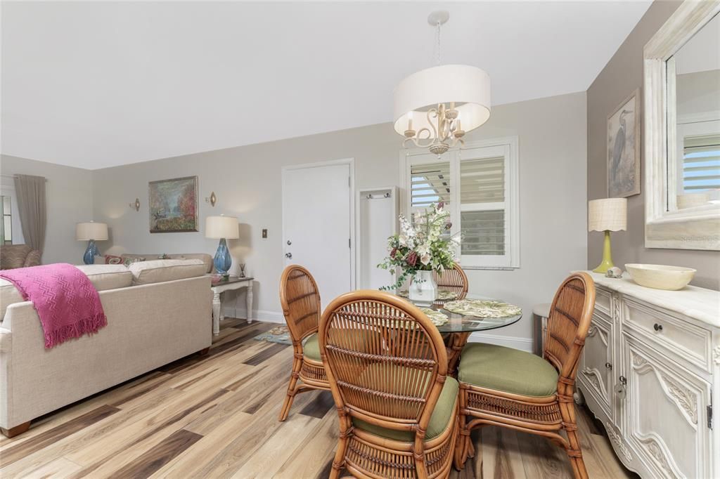 На продажу: $124,900 (1 спален, 1 ванн, 780 Квадратных фут)