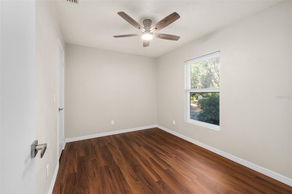 For Sale: $229,900 (2 beds, 2 baths, 1040 Square Feet)