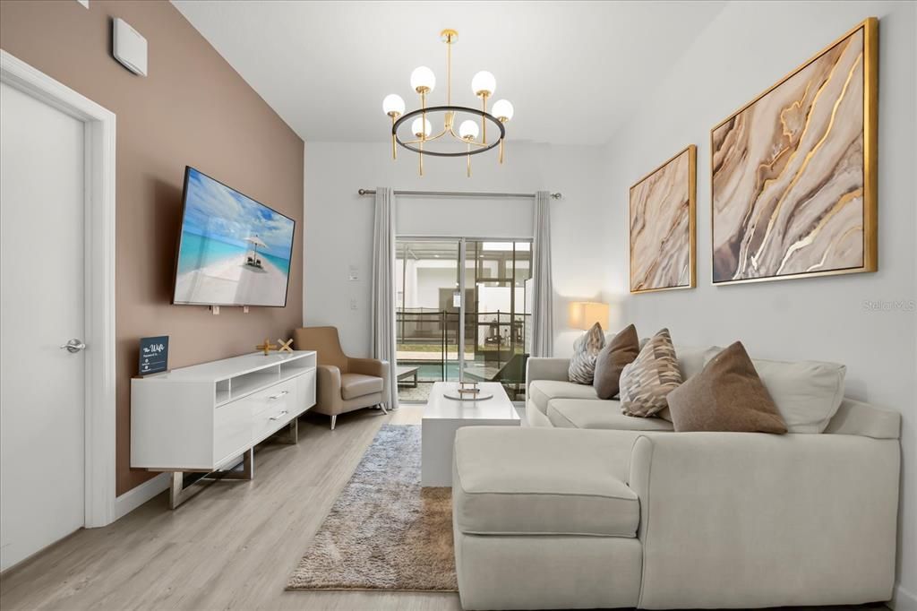 For Sale: $350,000 (4 beds, 4 baths, 2020 Square Feet)