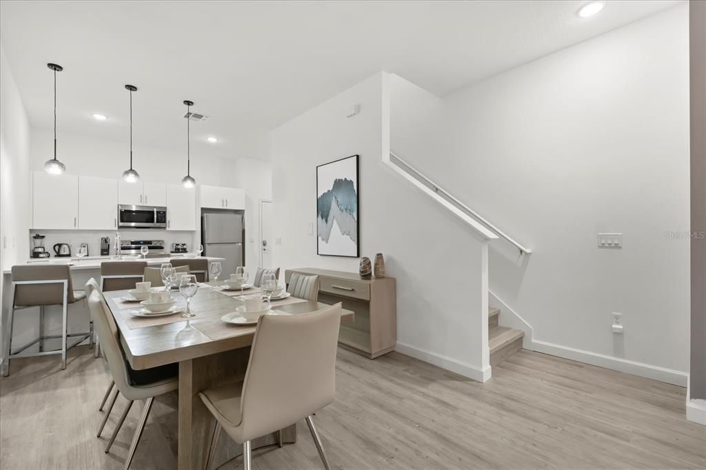 For Sale: $350,000 (4 beds, 4 baths, 2020 Square Feet)