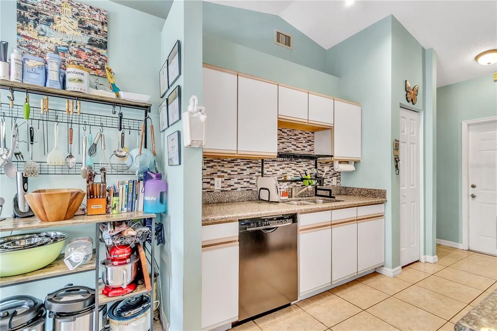 待售: $279,900 (3 贝兹, 2 浴室, 1314 平方英尺)