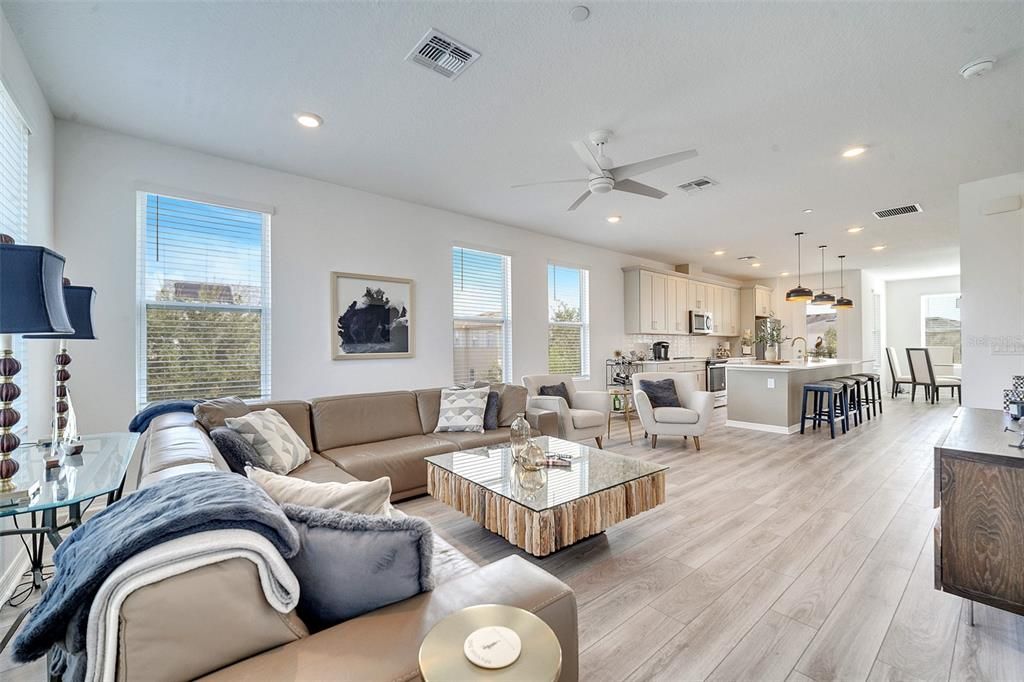 For Rent: $3,400 (3 beds, 3 baths, 2167 Square Feet)