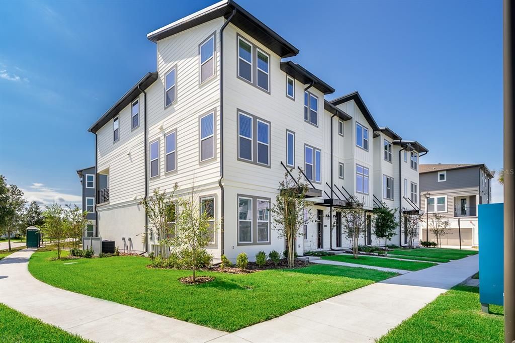 For Rent: $3,400 (3 beds, 3 baths, 2167 Square Feet)