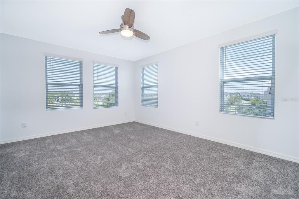 For Rent: $3,400 (3 beds, 3 baths, 2167 Square Feet)