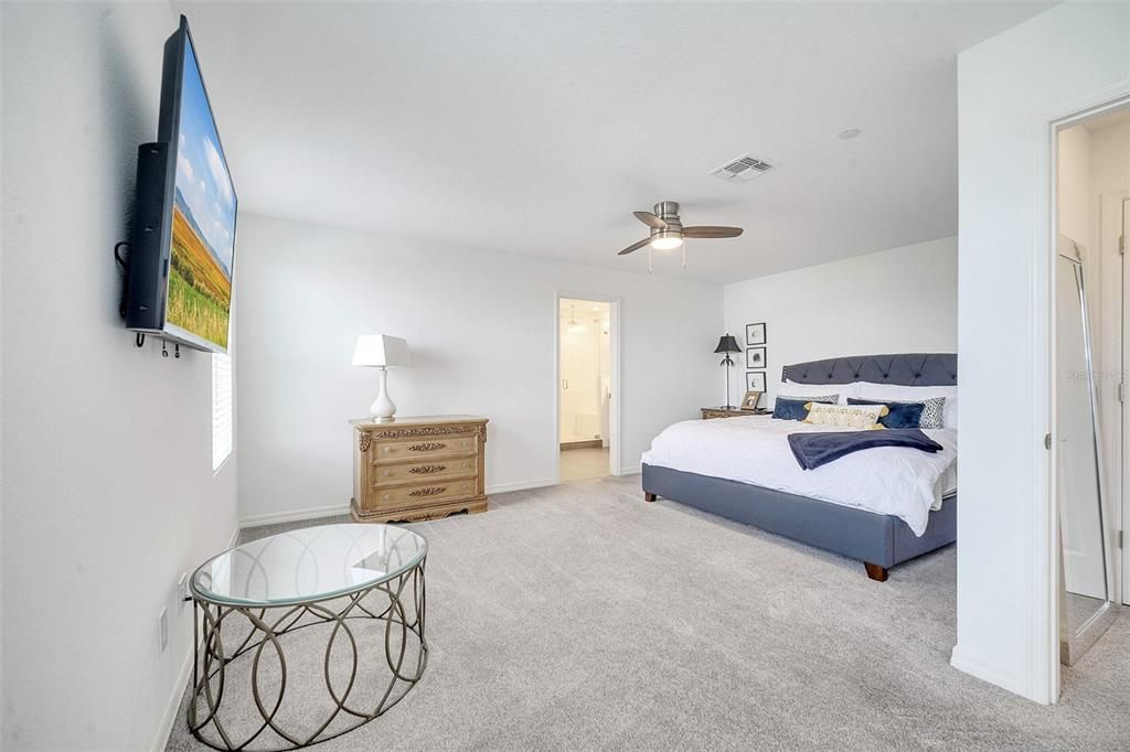 For Rent: $3,400 (3 beds, 3 baths, 2167 Square Feet)