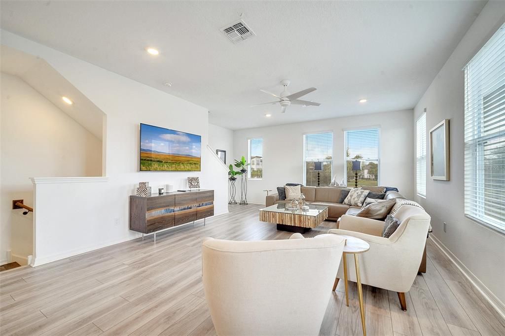 For Rent: $3,400 (3 beds, 3 baths, 2167 Square Feet)