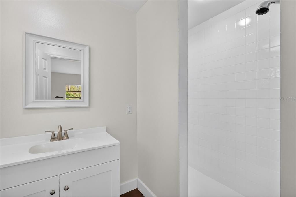 For Sale: $349,900 (3 beds, 2 baths, 1684 Square Feet)