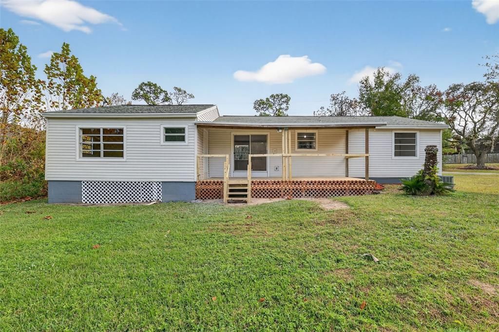 For Sale: $349,900 (3 beds, 2 baths, 1684 Square Feet)