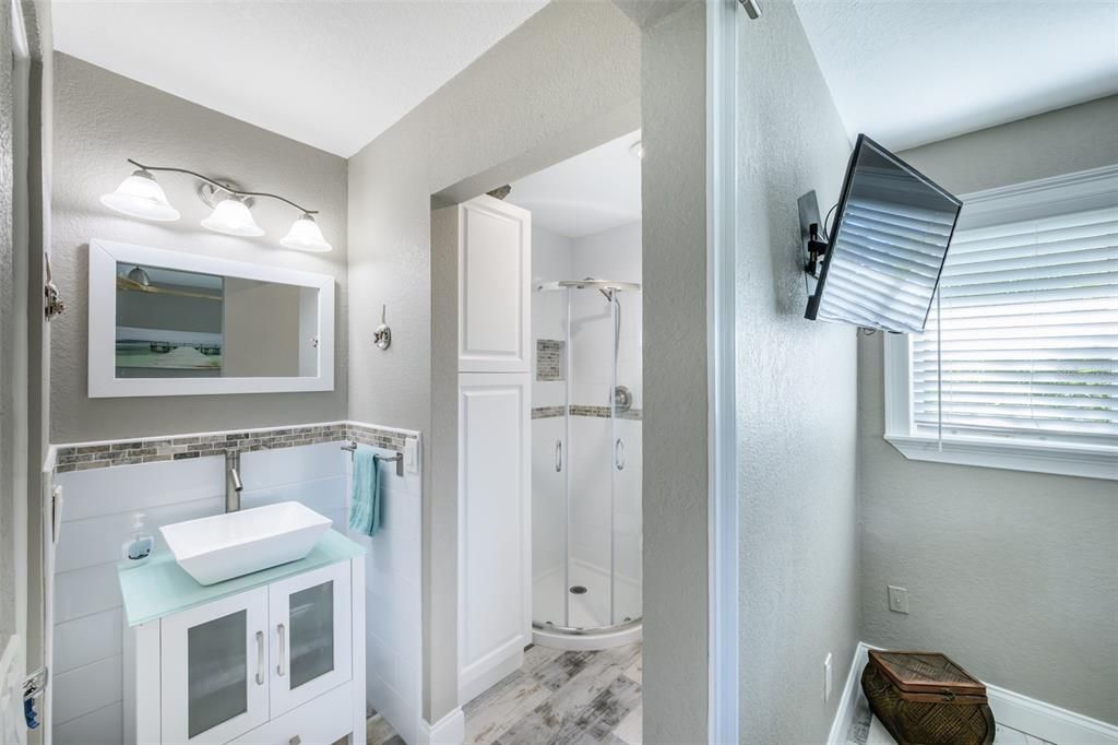 待售: $399,000 (2 贝兹, 2 浴室, 1198 平方英尺)