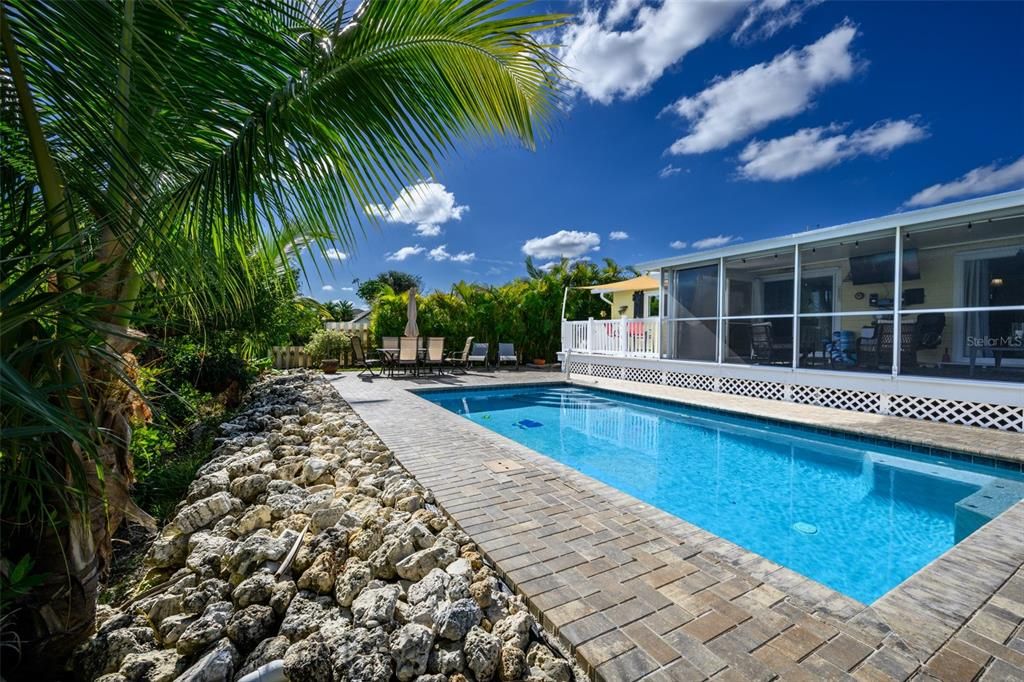 待售: $399,000 (2 贝兹, 2 浴室, 1198 平方英尺)