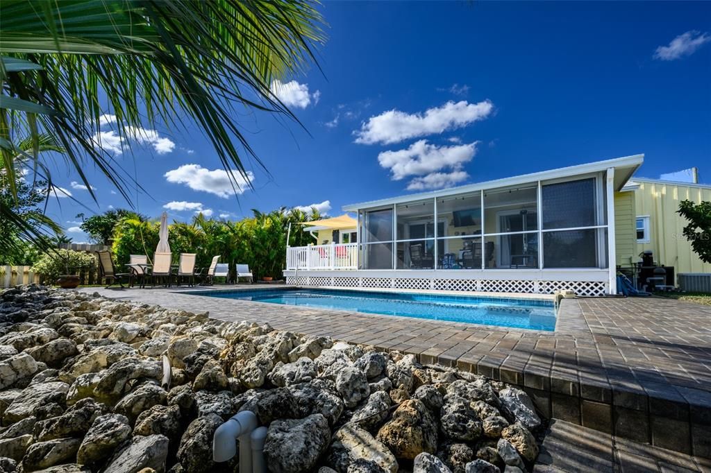 待售: $399,000 (2 贝兹, 2 浴室, 1198 平方英尺)