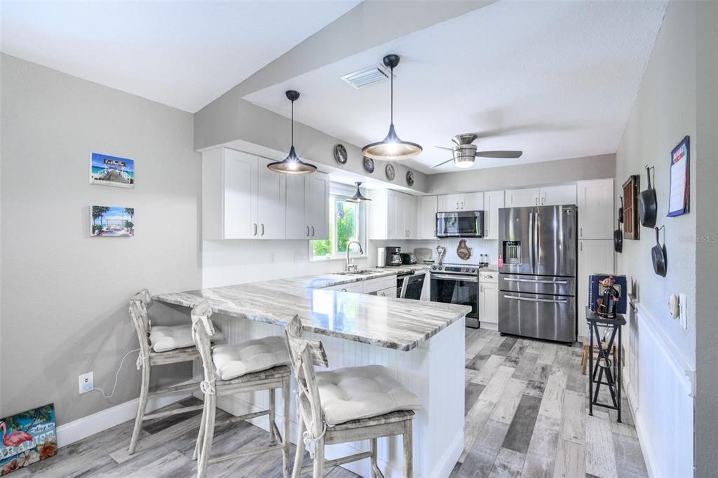 待售: $399,000 (2 贝兹, 2 浴室, 1198 平方英尺)